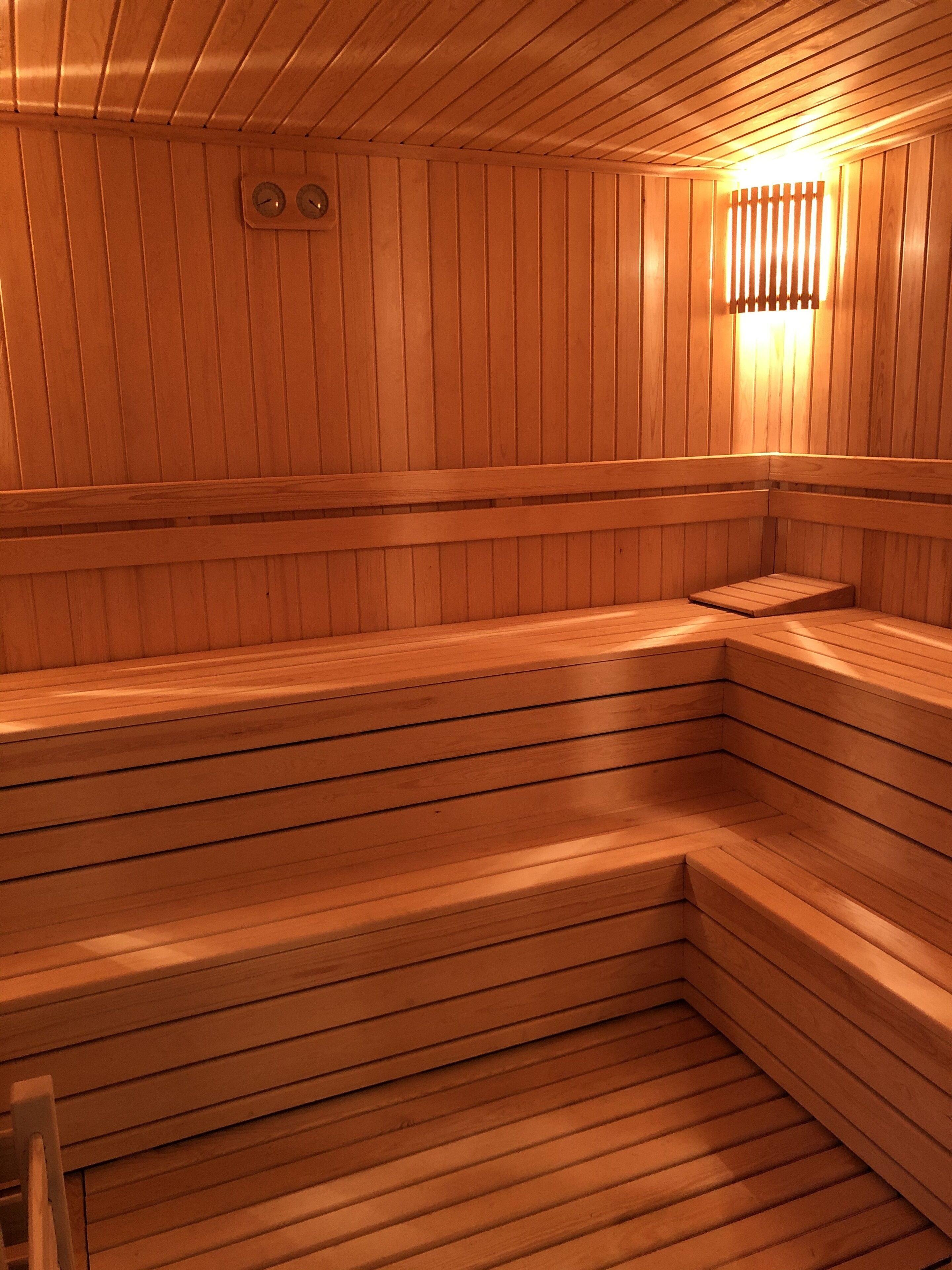 sauna, massages