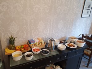 매일 영국식 무료 아침 식사 포함