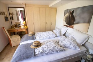 Bedroom - Flat in Alsace near Vosges Nature Park (Morschwiller)