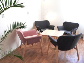 Basic-Apartment (2nd Floor)