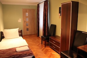 Free WiFi, bed sheets