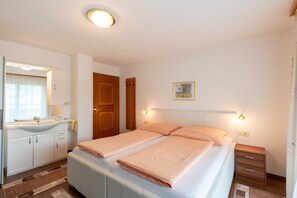 2 bedrooms, free WiFi