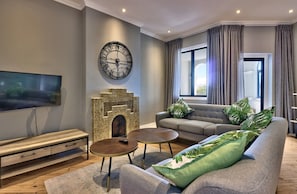 Premium Apartment | Living room