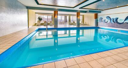 Chalet on Zettersfeld with Dolomite Views