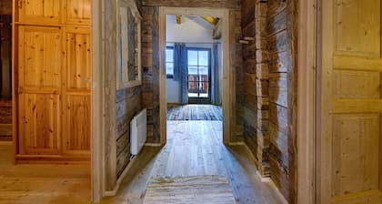 Chalet am Zettersfeld mit Dolomitenblick