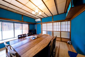 Apartment, 4 Bedrooms | In-room dining - Fujisan-Kingyo (Fujikawaguchiko)