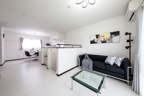 Villa, 3 chambres | Coin séjour