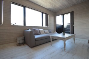 Apartment, 3 Bedrooms | Living room | Flat-screen TV - enico.Mt.Fuji peace (Fujikawaguchiko)