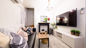 Villa, 3 Bedrooms | Living area | TV