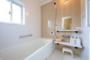 Villa, 2 Bedrooms | Bathroom | Combined shower/bathtub, hair dryer, slippers, bidet - Mt. Fuji Akatsuki Enn (Fujikawaguchiko)