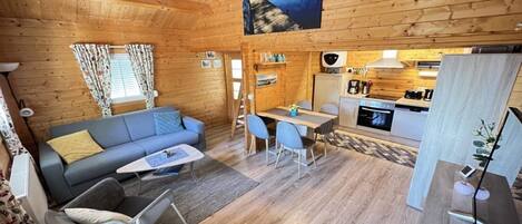 Smart TV, DVD player, stereo