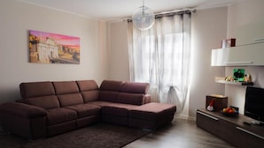 Apartment | Living area - Gretel Modern Apartment (Bergamo)