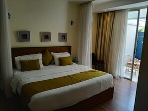 Executive Apartment, 1 Bedroom | 1 bedroom, iron/ironing board, free cribs/infant beds, free WiFi - D2W Residency Suites (Syokimau)