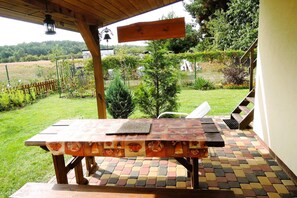 Outdoor dining - Holiday Home in Kolczewo near Baltic Beaches (Kolczewo)