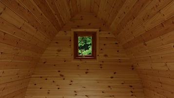 小屋, 共用浴室 (camping pod)
