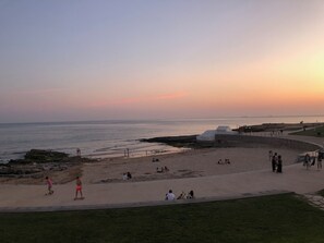 Beach nearby - Carcavelos Sol by Lisbon-Coast vacation (Oeiras)