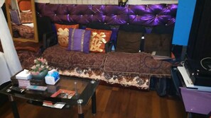 Flat-screen TV - Backpacker Guest Home (Zhubei)