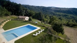 Unclassified image, 2 of 38, button - Apartment in Tuscany with Pool & Golf Access (Gambassi Terme)