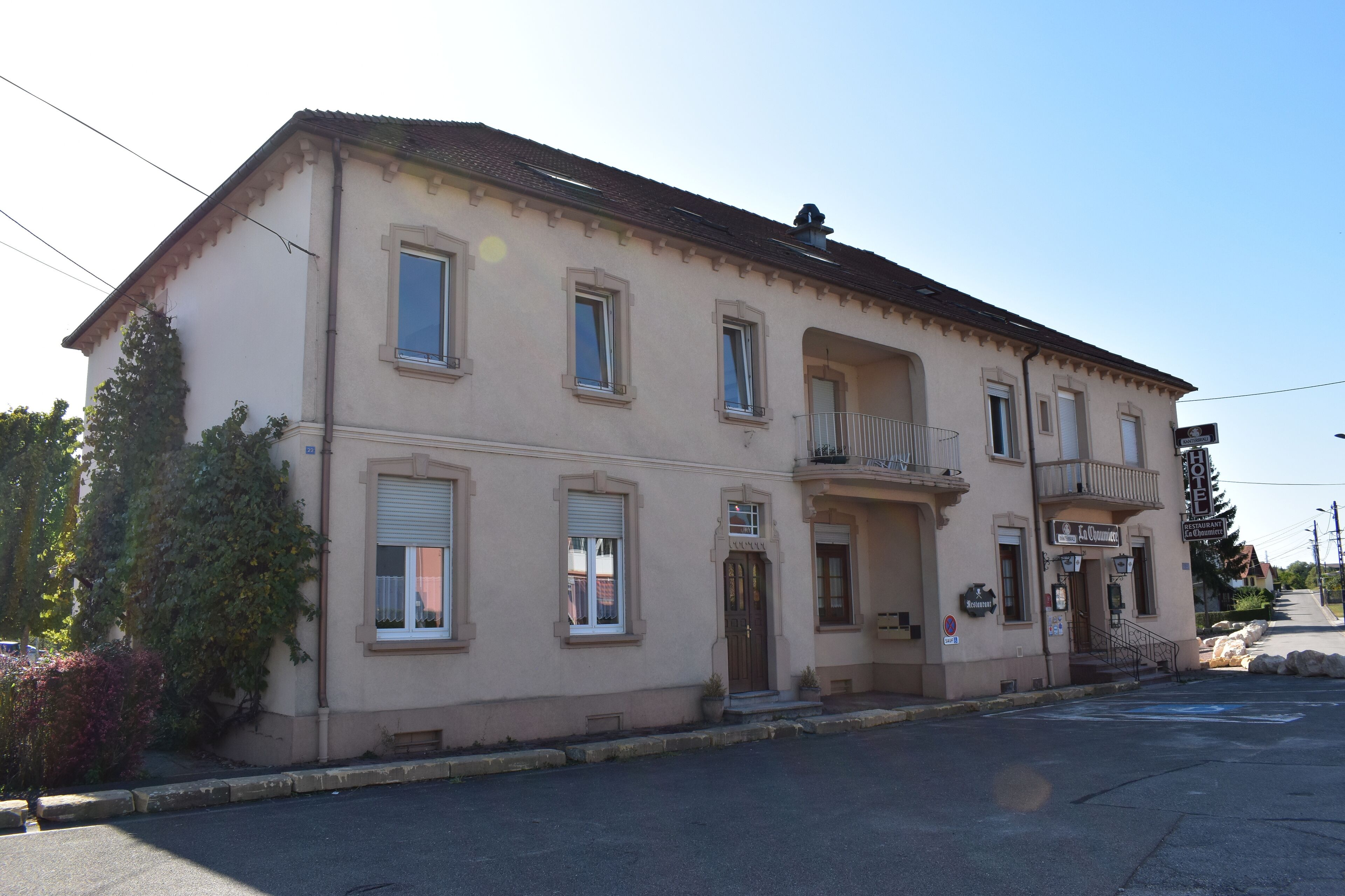 Fachada da propriedade