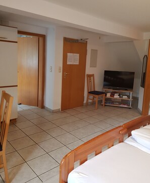 2 bedrooms, WiFi