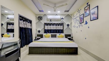 Deluxe Room | Iron/ironing board, free WiFi, bed sheets