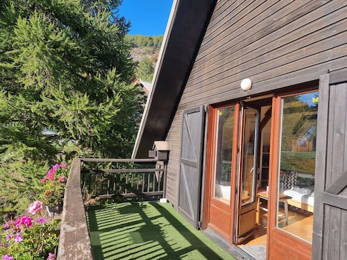 Chalet for 7 in Saint-Michel-de-Chaillol with garden