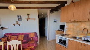 Interior - Studio for 2 with south-facing balcony, near station (Saint-Michel-de-Chaillol)