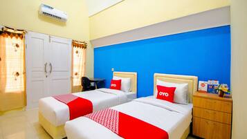 Standard Twin Room | Free WiFi, bed sheets