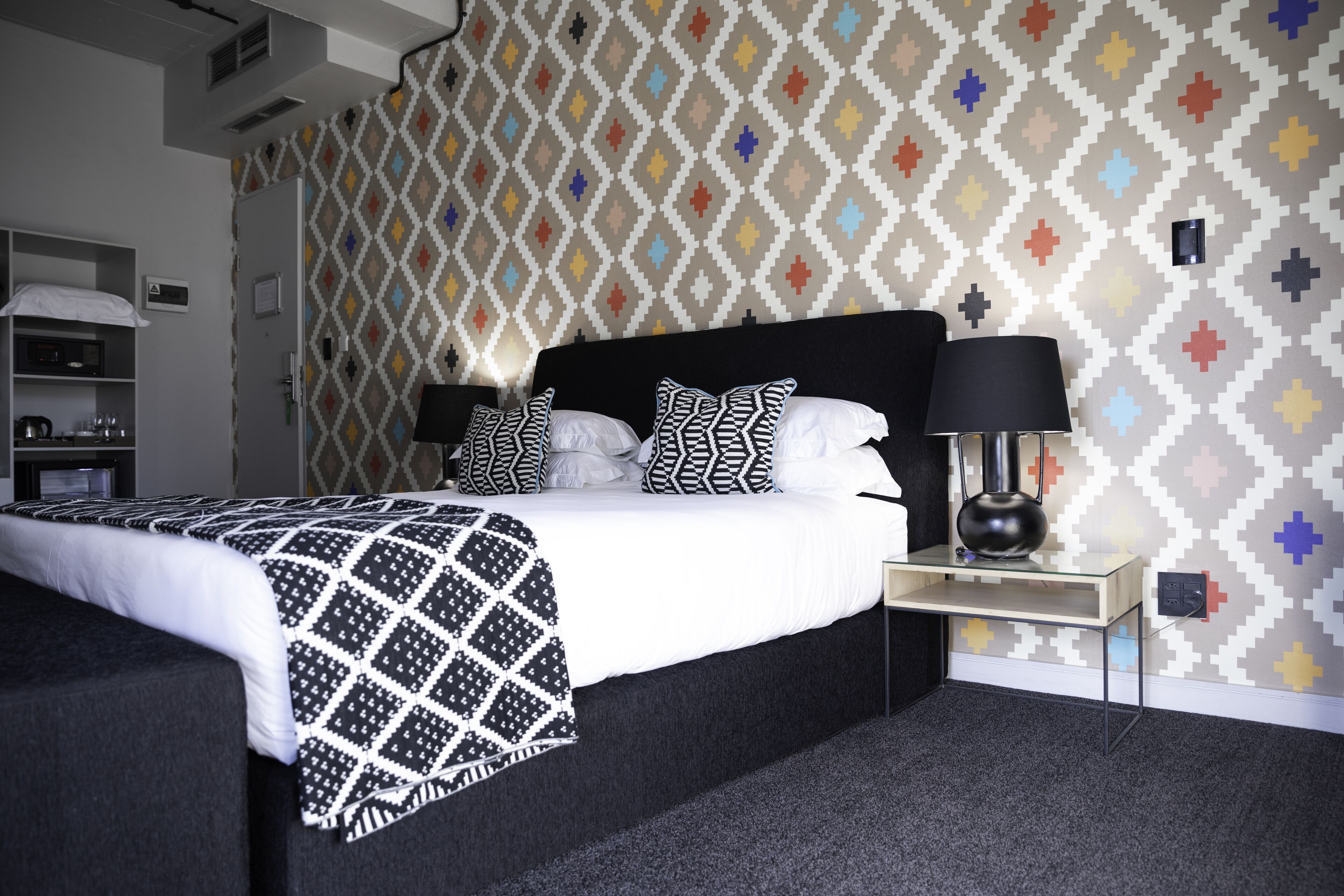 executive room | egyptian cotton sheets, premium bedding, down duvets, pillow-top beds