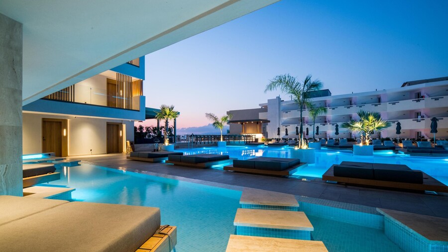 Akasha Beach Hotel & Spa