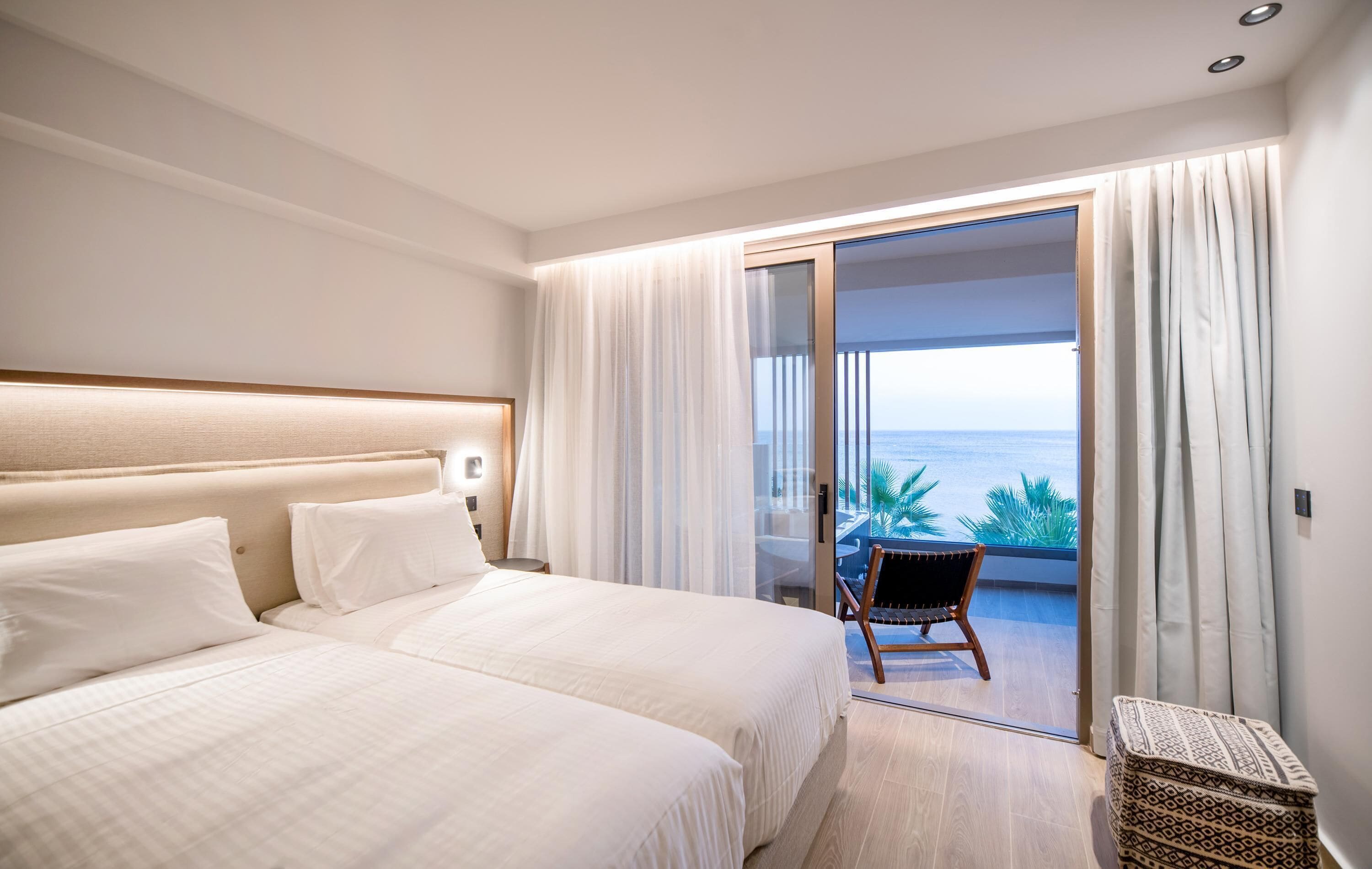 Minibar, caja de seguridad en la habitación y sistema de insonorización 