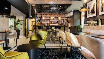 Lobby-Lounge