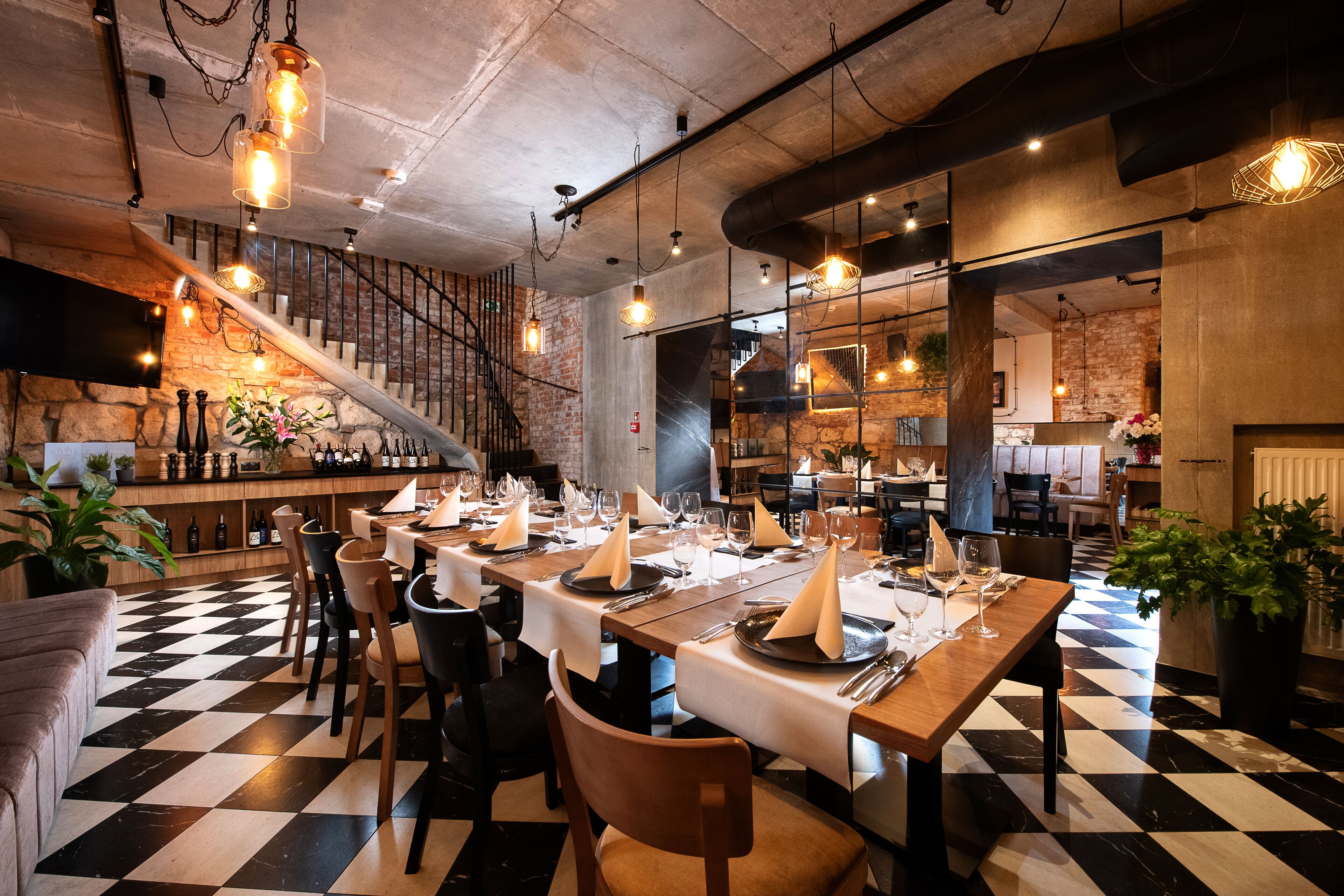 breakfast, lunch, dinner served; polish cuisine