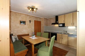 Dining - Chalet in Grossarltal with Panoramic Views (Großarl)
