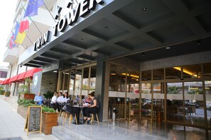 55-吋 LCD 液晶電視、有線頻道、電視、壁爐