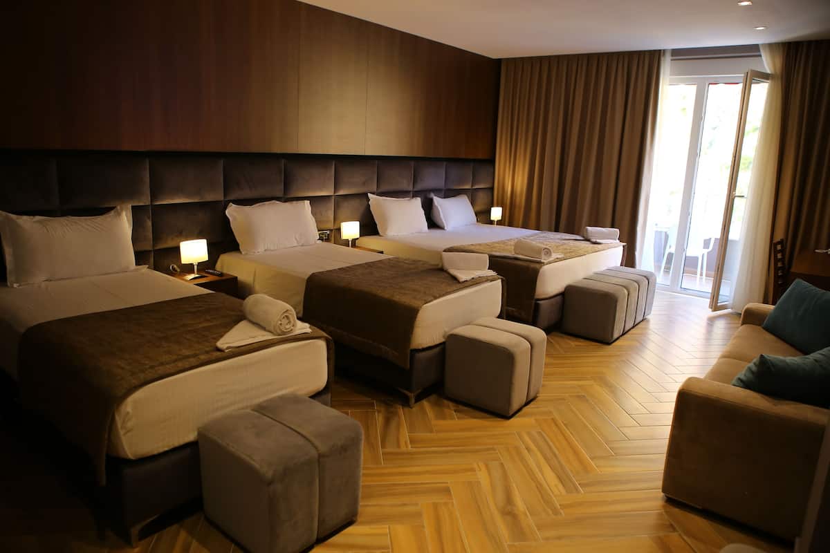 1 Schlafzimmer, Minibar, Zimmersafe, individuell dekoriert