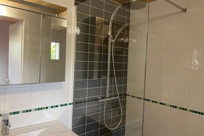 Bathtub