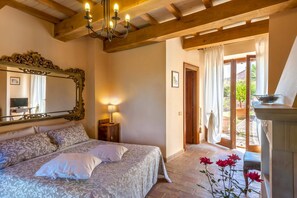 더블룸 (Pettirosso) | 오리/거위털 이불, 노트북 작업 공간, 무료 WiFi