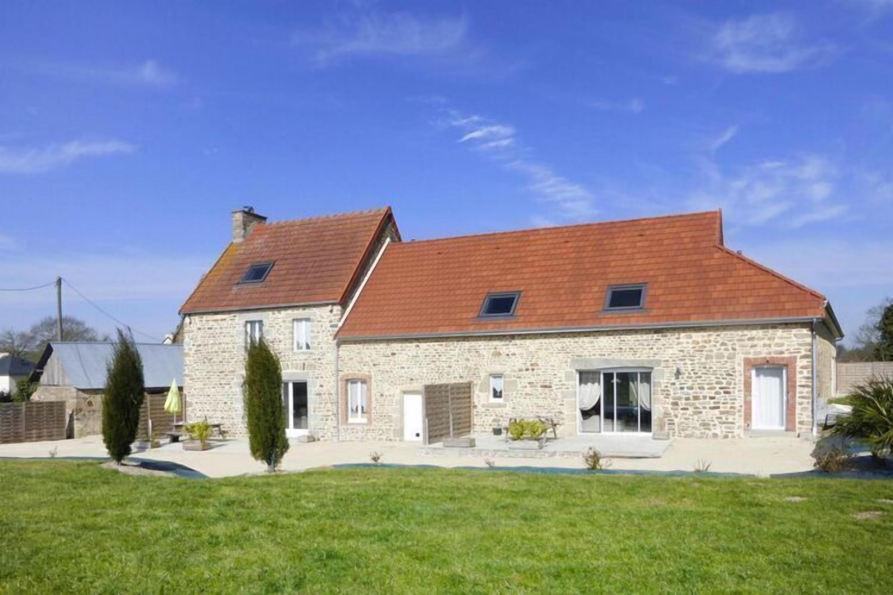 Holiday home on a Norman property,  semi-detached, Bacilly
