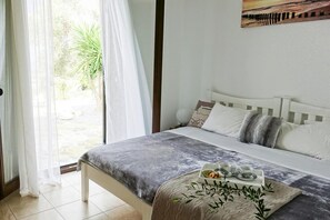 2 chambres, lit de bébé portatif, accès au Wi-Fi (inclus)