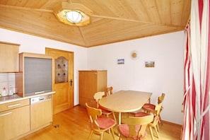 Ruokailu