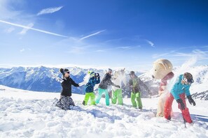 Snow and ski sports
