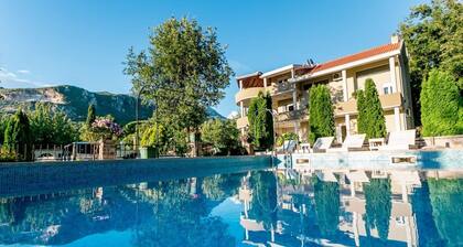 Villa Besha mit Pool und Bergblick