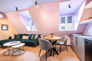 Family Apartment | Living area - Vier Jahreszeiten (Würzburg)