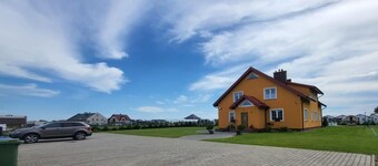 Komfortable Wohnung, 5 Schlafzimmer, Sommerpool