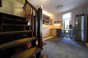 Fridge, microwave, stovetop, dishwasher - Holiday Home in Lukecin near Baltic Beach (Lukecin)