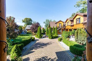 Property grounds - Comfortable apartment, 2 bedrooms, terrace (Ustronie Morskie)