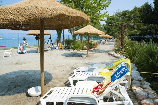 Property grounds - Mobile home in Cisano San Vito caravan park (Cisano di Bardolino)