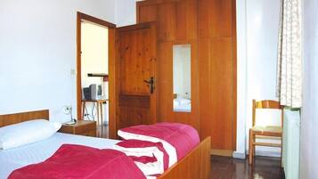 2 Schlafzimmer, Reisekinderbett, kostenloses WLAN