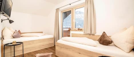 2 camere, culla da viaggio, Wi-Fi gratuito